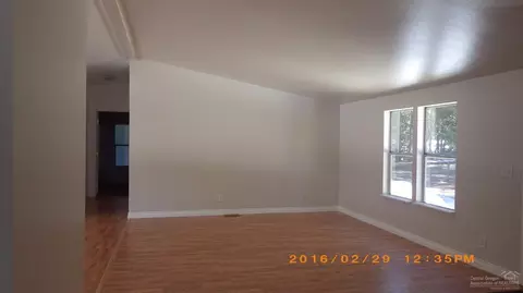 16500 Sprague Loop, La Pine, OR 97739 photo 9