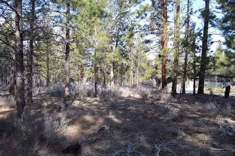 19445 Bainbridge Ct, Bend, OR 97702 photo 7