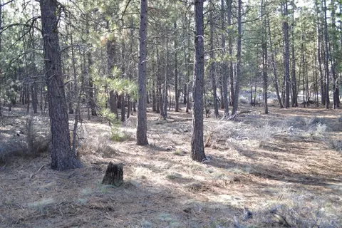 19445 Bainbridge Ct, Bend, OR 97702 photo 2