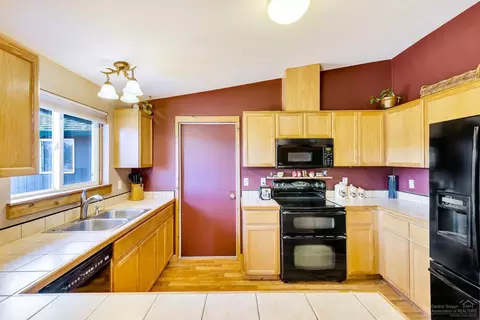 65250 94th St, Bend, OR 97703 photo 12
