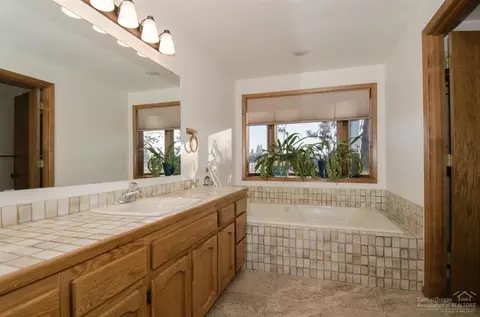 20903 Knott Rd, Bend, OR 97702 photo 21