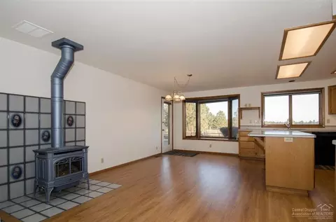 20903 Knott Rd, Bend, OR 97702 photo 10