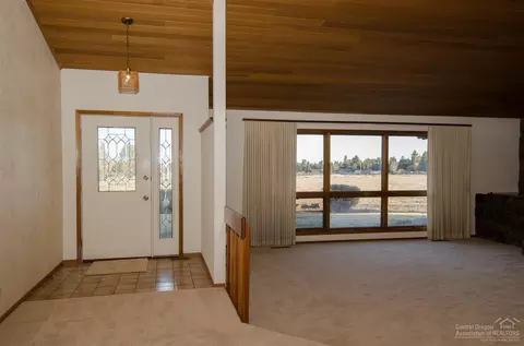 20903 Knott Rd, Bend, OR 97702 photo 6