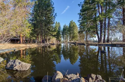 20903 Knott Rd, Bend, OR 97702 photo 4