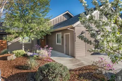 63384 Boyd Acres Rd, Bend, OR 97701 photo 22