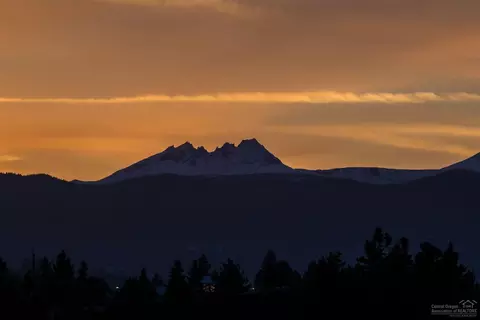 63384 Boyd Acres Rd, Bend, OR 97701 photo 20