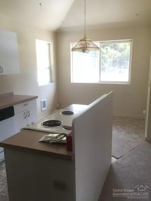 56771 Stellar Dr, Bend, OR 97707 photo 4