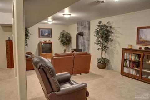 63120 Terry Dr, Bend, OR 97701 photo 17