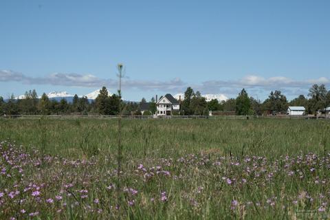 63120 Terry Dr, Bend, OR 97701 photo 1