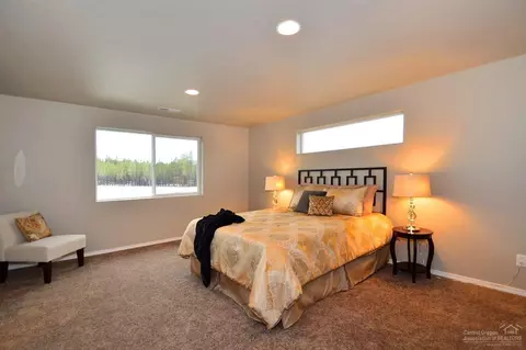 62852 NE Nolan St, Bend, OR 97701 photo 8