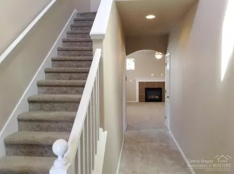 62852 NE Nolan St, Bend, OR 97701 photo 3