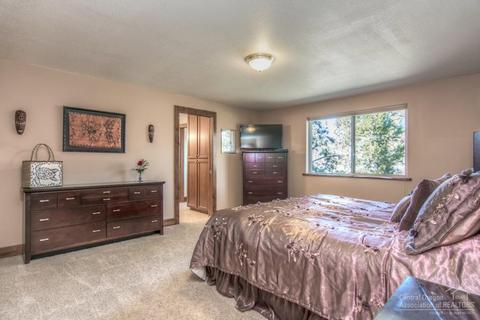 21908 Dee Dr, Bend, OR 97701 photo 15
