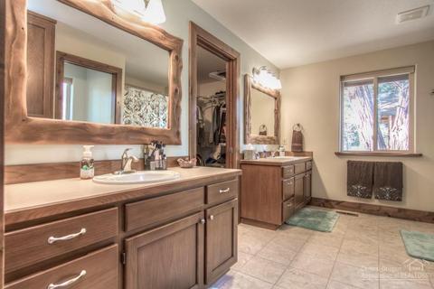 21908 Dee Dr, Bend, OR 97701 photo 16