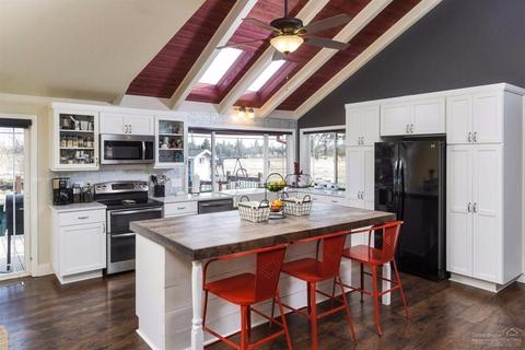 22224 Nelson Rd, Bend, OR 97701 photo 6