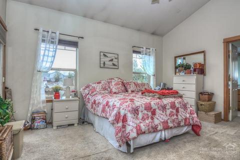 20758 Crestview Ct, Bend, OR 97701 photo 10