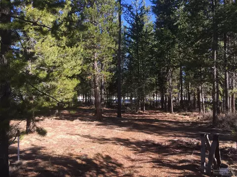 52684 Center Dr, La Pine, OR 97739 photo 10