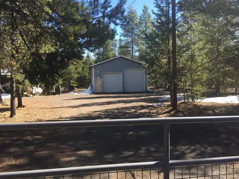 52684 Center Dr, La Pine, OR 97739 photo 12