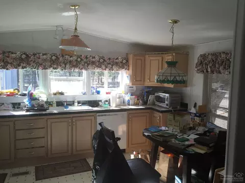 52684 Center Dr, La Pine, OR 97739 photo 8