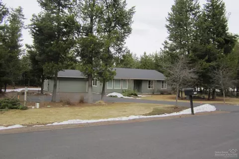 16166 North Dr, La Pine, OR 97739 photo 3