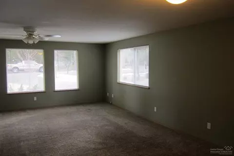 16166 North Dr, La Pine, OR 97739 photo 7