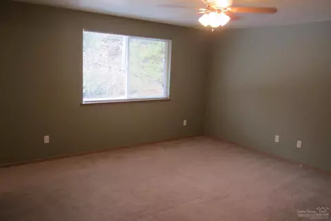 16166 North Dr, La Pine, OR 97739 photo 13