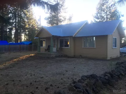 60257 Cheyenne Rd, Bend, OR 97702 photo 2