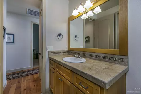 61867 Fall Creek Loop, Bend, OR 97702 photo 17