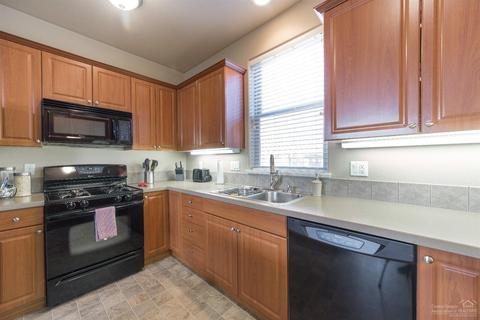 63159 Boyd Acres Rd, Bend, OR 97701 photo 10
