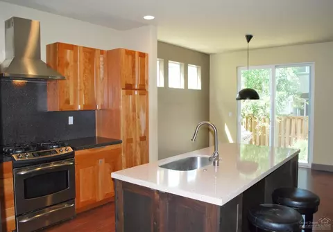 2781 NE Sedalia Loop, Bend, OR 97701 photo 3