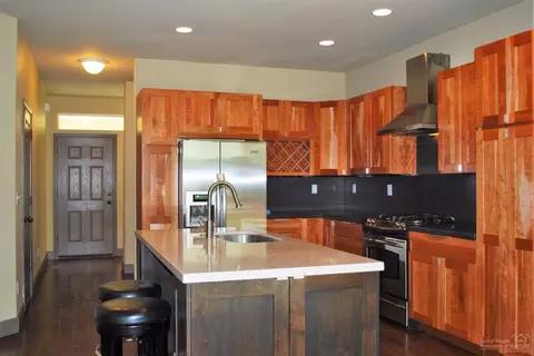 2781 NE Sedalia Loop, Bend, OR 97701 photo 2