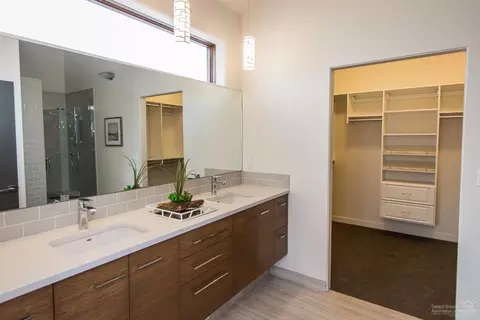 1847 NW Fields St, Bend, OR 97703 photo 17