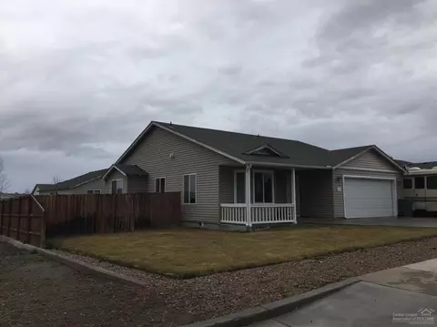 523 E D St, Culver, OR 97734 photo 2