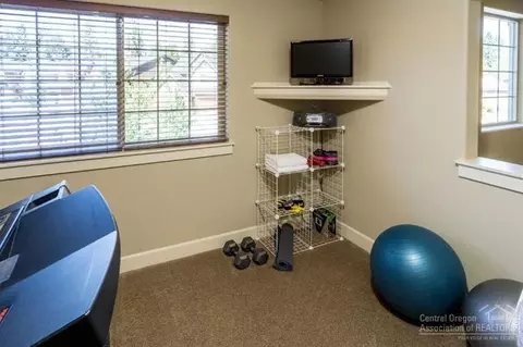 20509 Jacklight Ln, Bend, OR 97702 photo 13