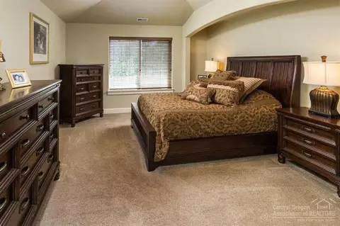 20509 Jacklight Ln, Bend, OR 97702 photo 11