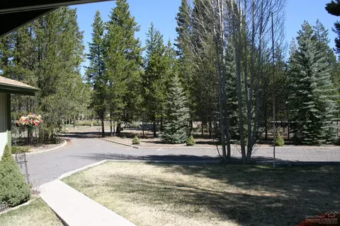 15987 Pine Ln, La Pine, OR 97739 photo 7