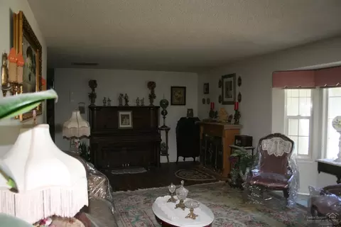 15987 Pine Ln, La Pine, OR 97739 photo 9