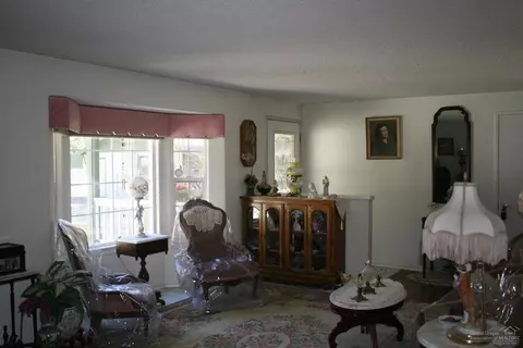 15987 Pine Ln, La Pine, OR 97739 photo 8