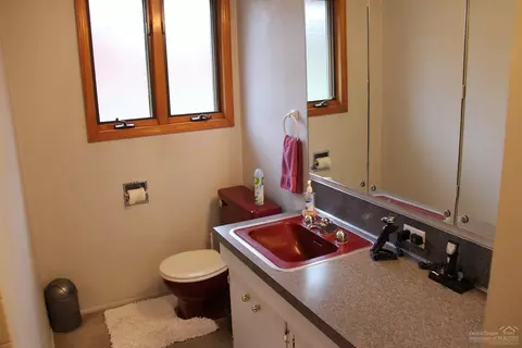 1260 NE 8th St, Bend, OR 97701 photo 17