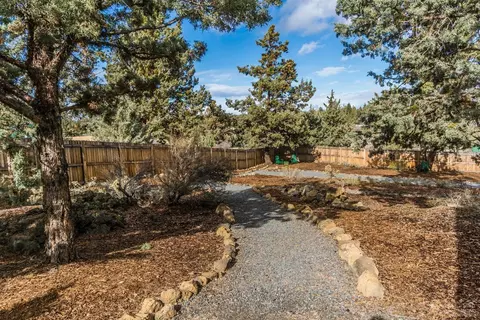 63866 Sunset Dr, Bend, OR 97703 photo 19