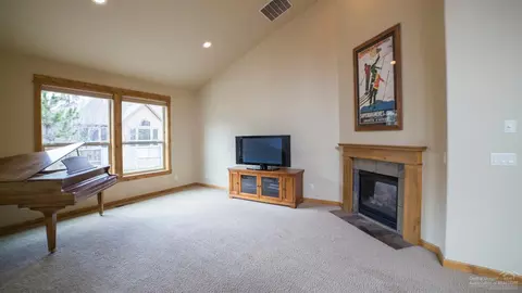 60819 Scotts Bluff Pl, Bend, OR 97702 photo 11