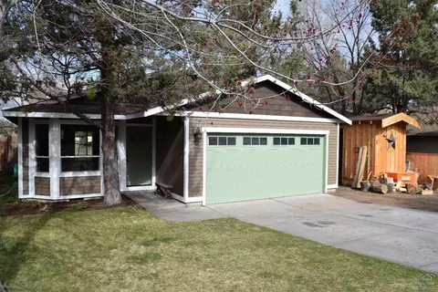 1644 NE Cackler, Bend, OR 97701 photo 1