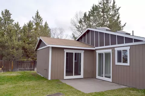 1644 NE Cackler, Bend, OR 97701 photo 19