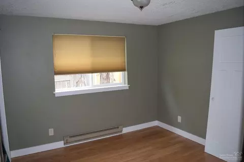 1644 NE Cackler, Bend, OR 97701 photo 3