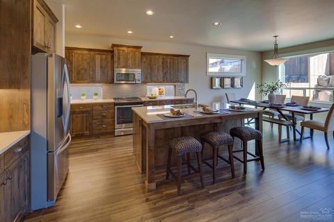 20891 Gateway Dr, Bend, OR 97702 photo 4