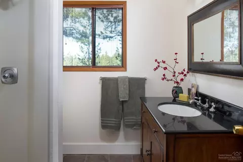 54315 Bear Dr, Bend, OR 97707 photo 16