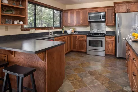 54315 Bear Dr, Bend, OR 97707 photo 13
