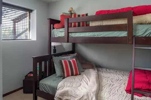 54315 Bear Dr, Bend, OR 97707 photo 24
