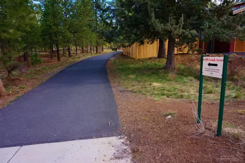547 NW Flagline Dr, Bend, OR 97701 photo 25