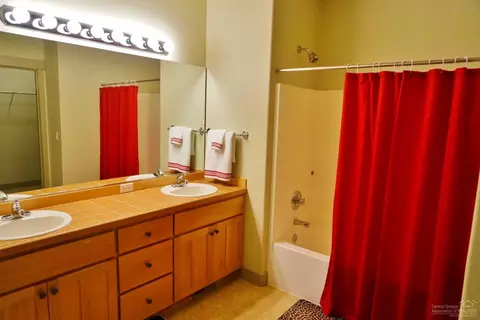 547 NW Flagline Dr, Bend, OR 97701 photo 18
