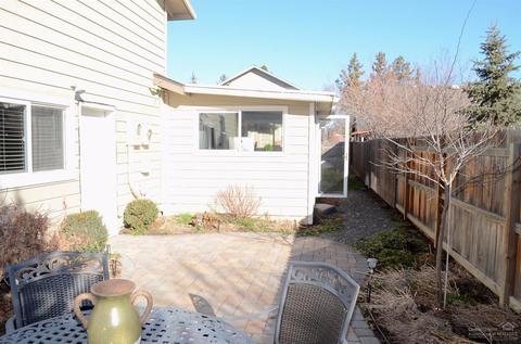 21049 Don St, Bend, OR 97701 photo 19